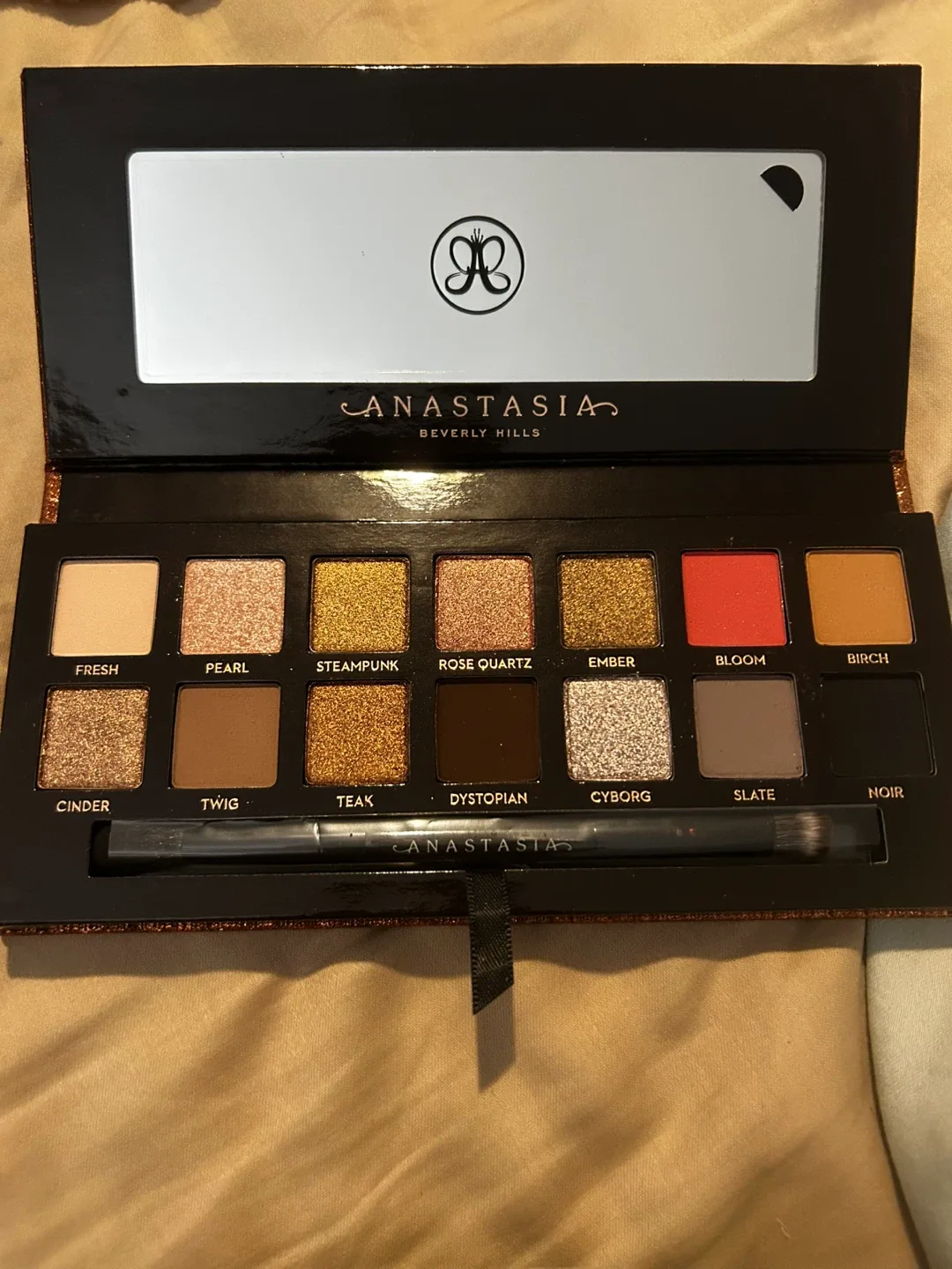 Sultry Eyeshadow Palette thumbnail