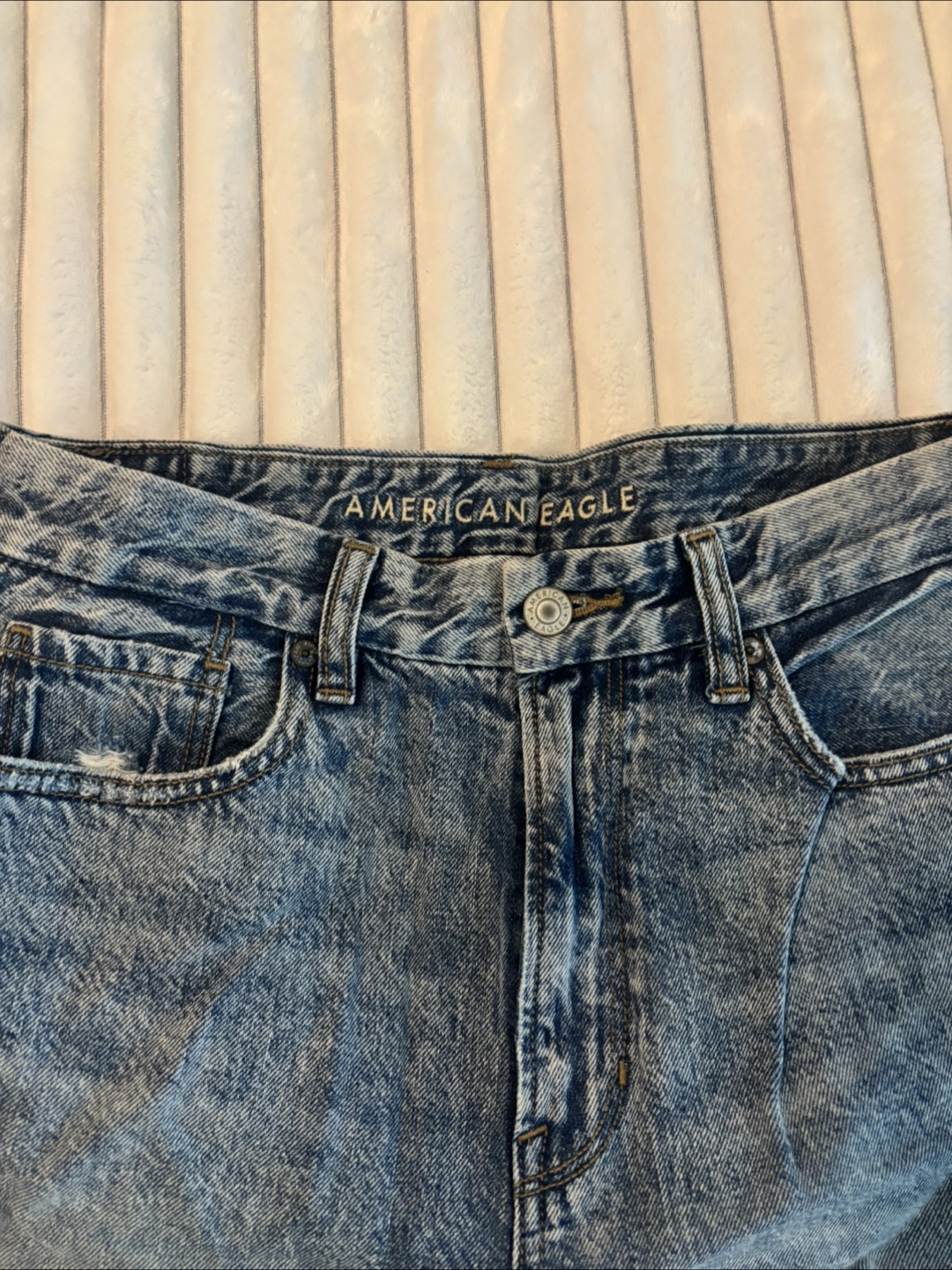 American Eagle Distressed Jeans - photo 2