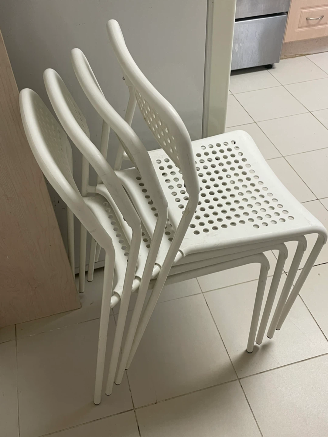 IKEA Small dining table & 4 White Chair - photo 4