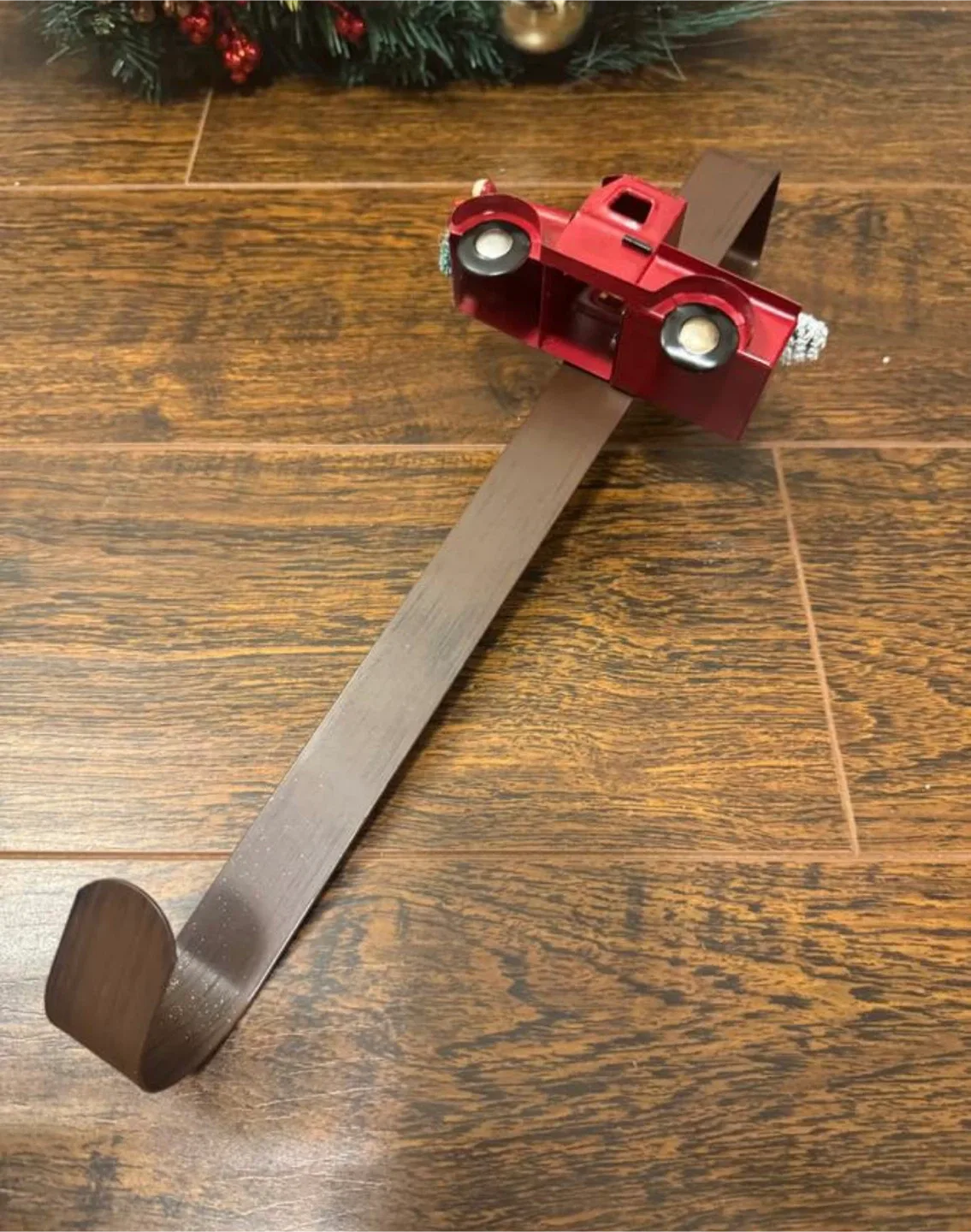 Christmas Wreath & Truck Door Hanger image indicator(2)