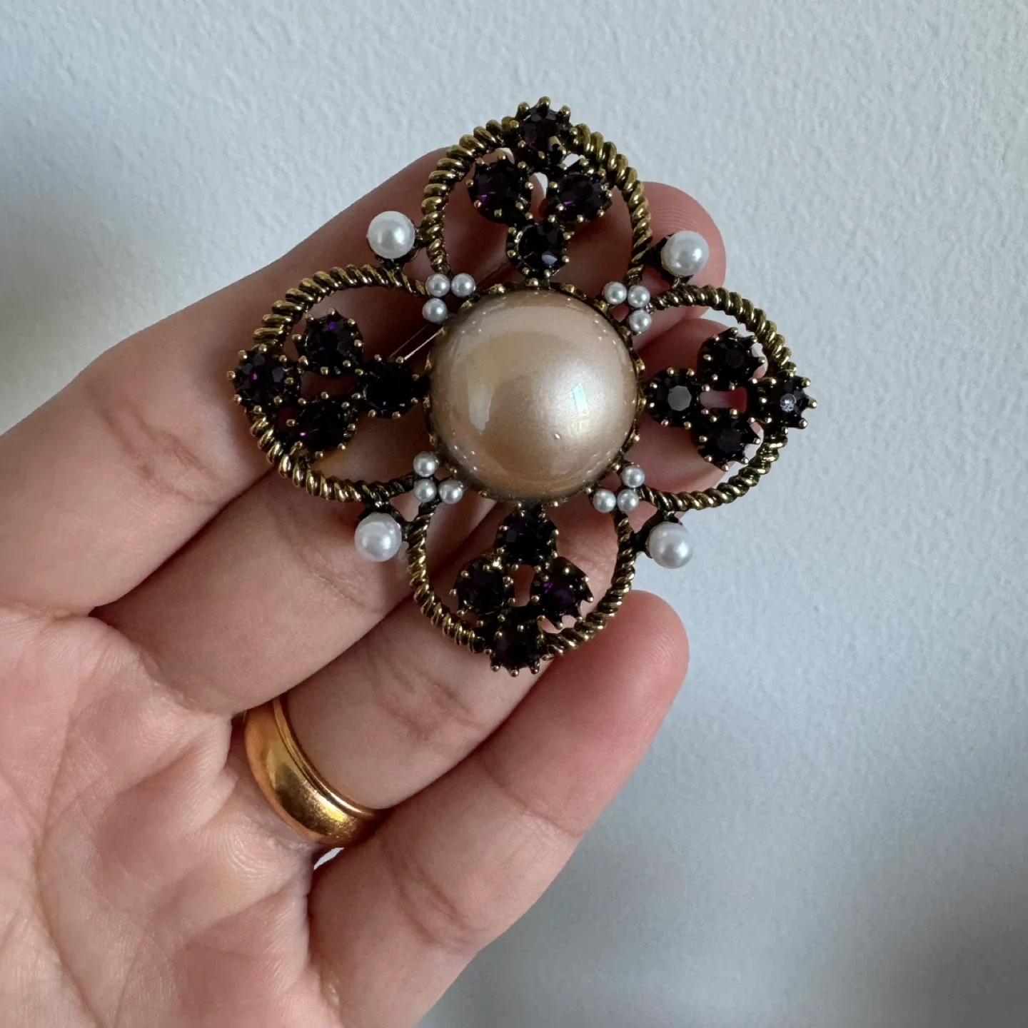 NEW 🧡 Art Nouveau Rhinestone Brooch image indicator(9)