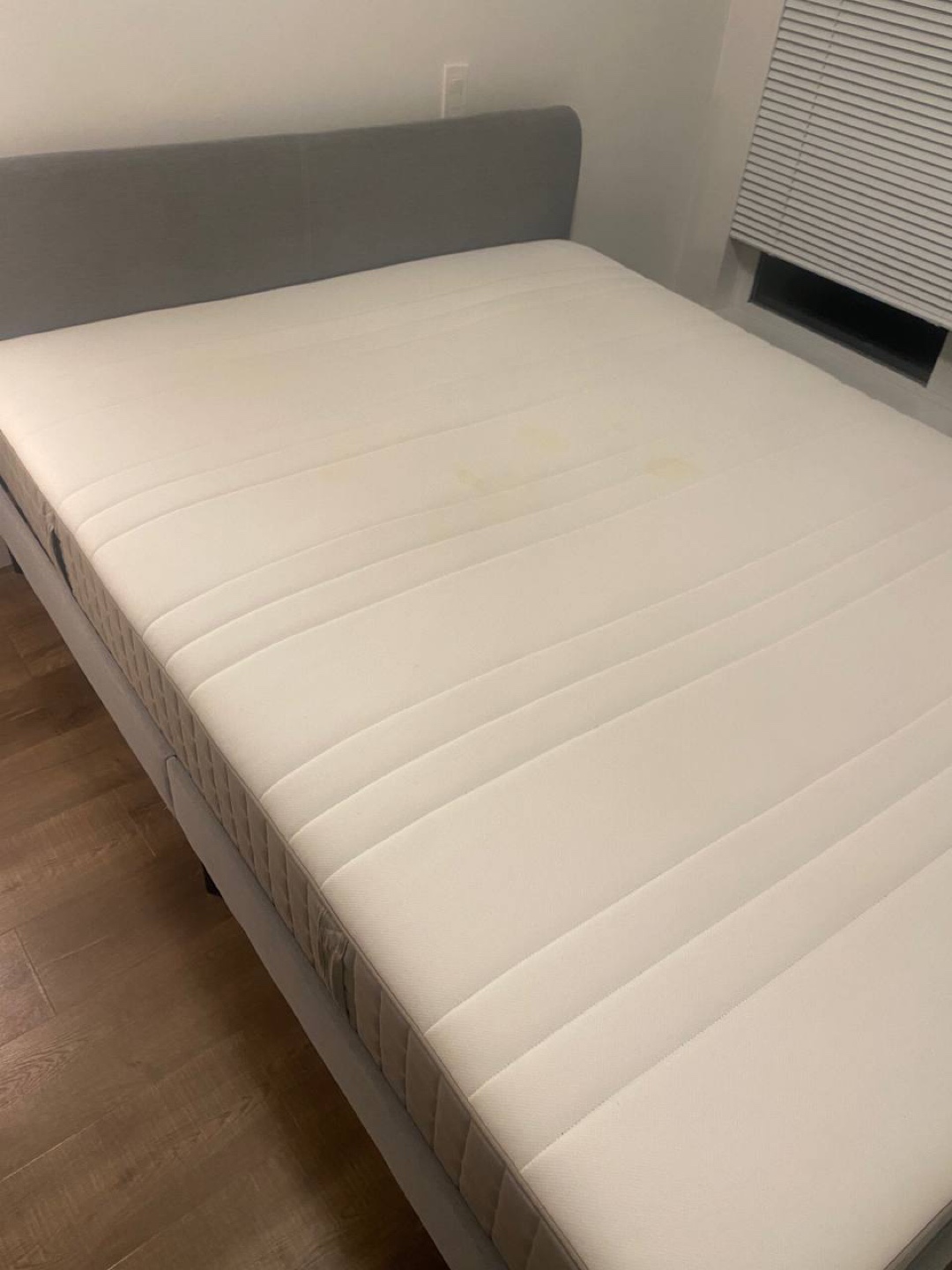 Queen Size Mattress & Bed Frame Ikea - photo 3