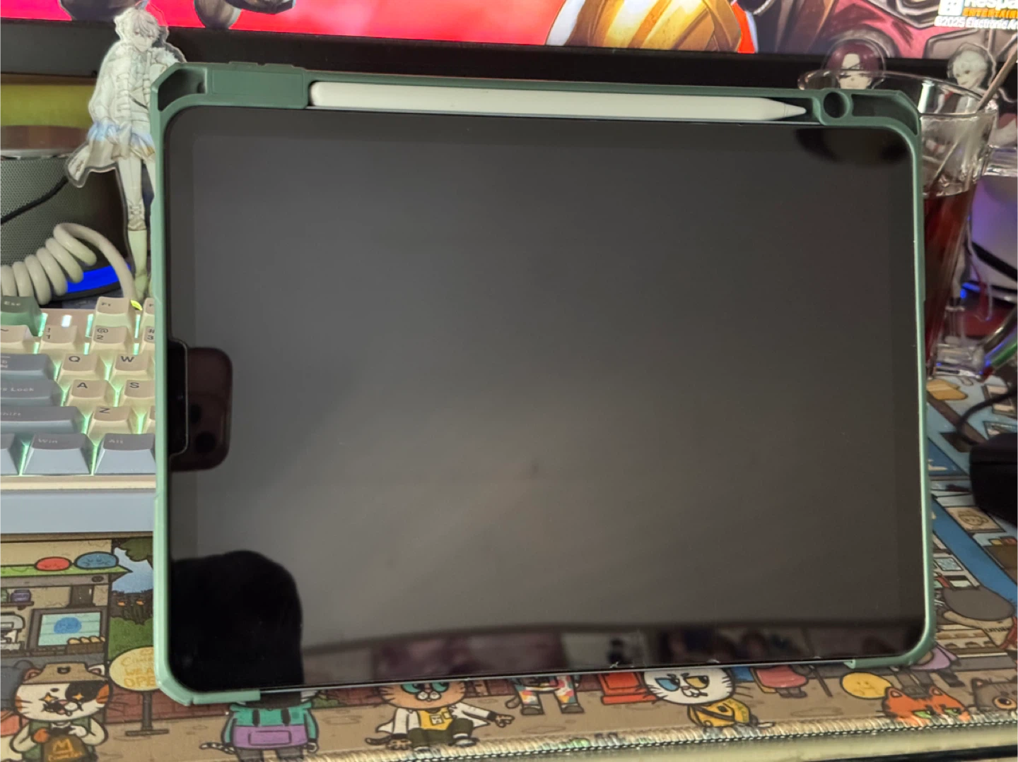 iPad Air 4th Gen with Apple Pencil and Case - photo 2