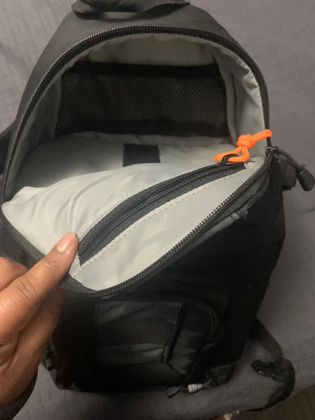 Nikon D5300 DSLR Camera with Lowepro Bag image indicator(3)