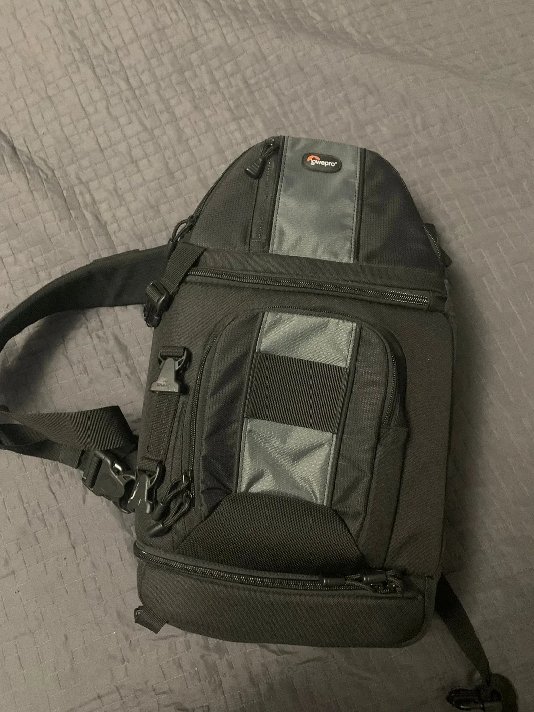 Nikon D5300 DSLR Camera with Lowepro Bag image indicator(2)