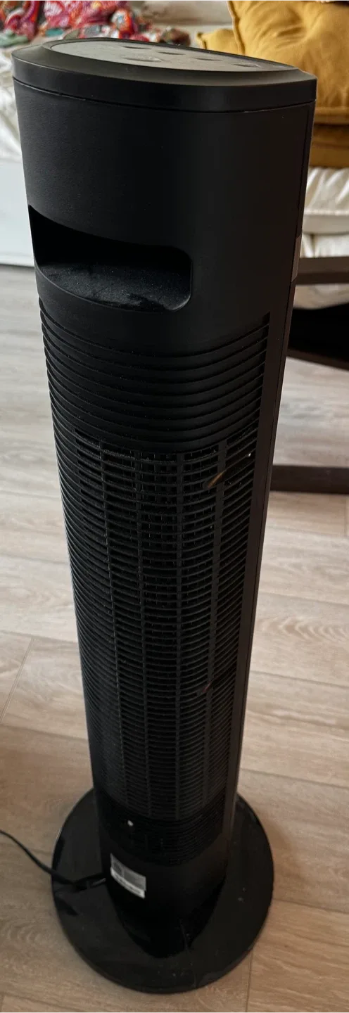 Pelonis FZ10-18TRB Tower Fan - Black