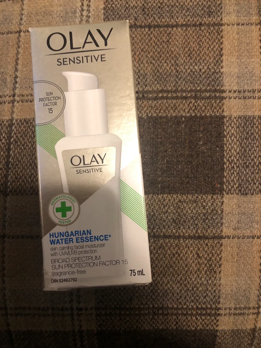 Olay Sensitive Hungarian Water Essence 75ml thumbnail
