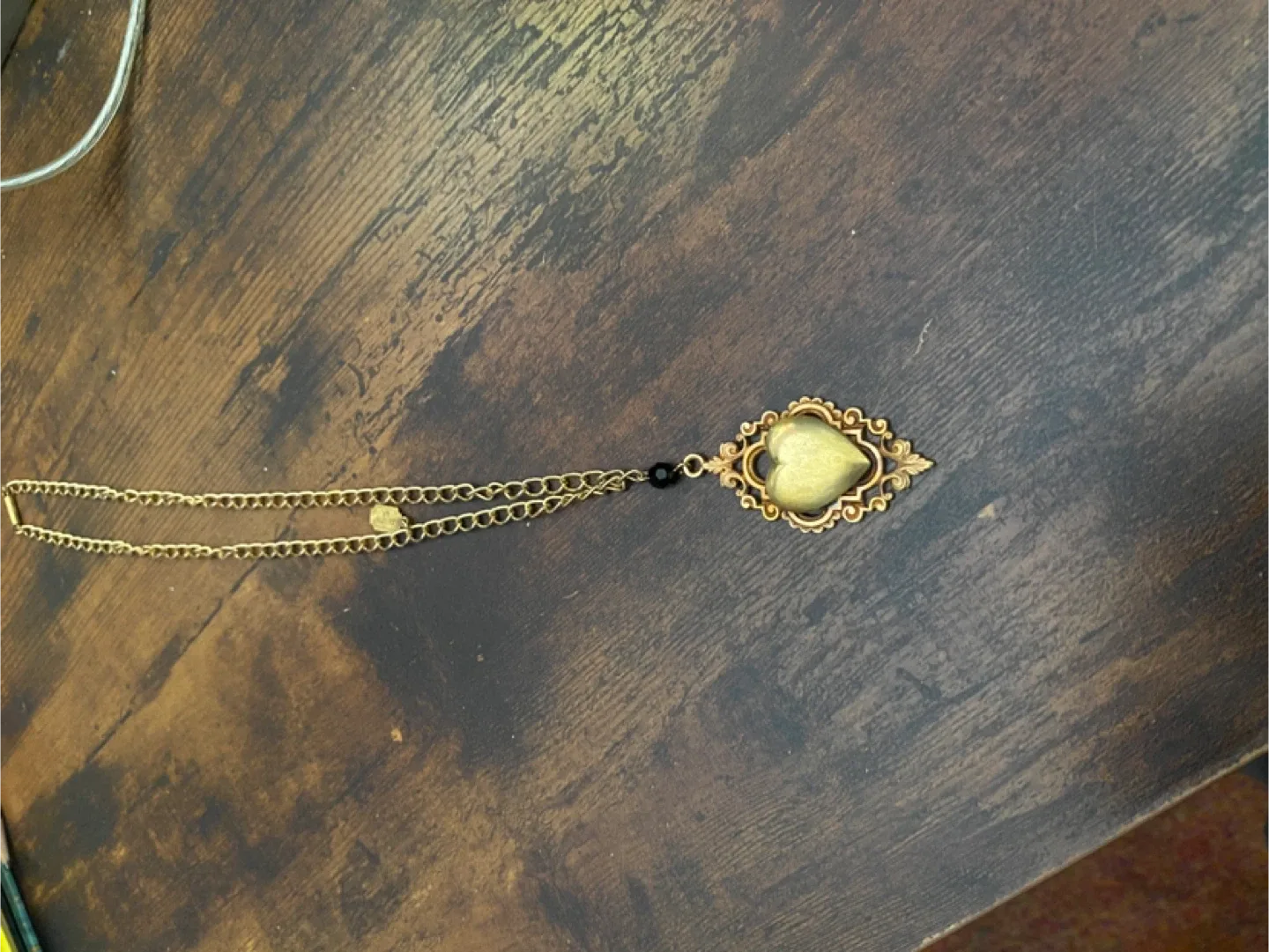 Pididdily links Gold Heart Locket Necklace image indicator(6)