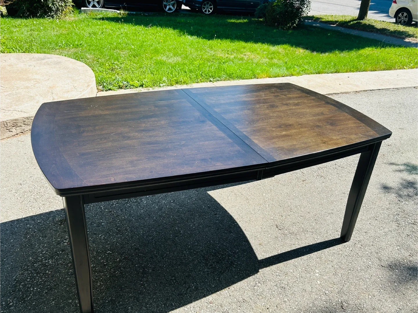 Dark Brown Extendable Dining Table Solid wood