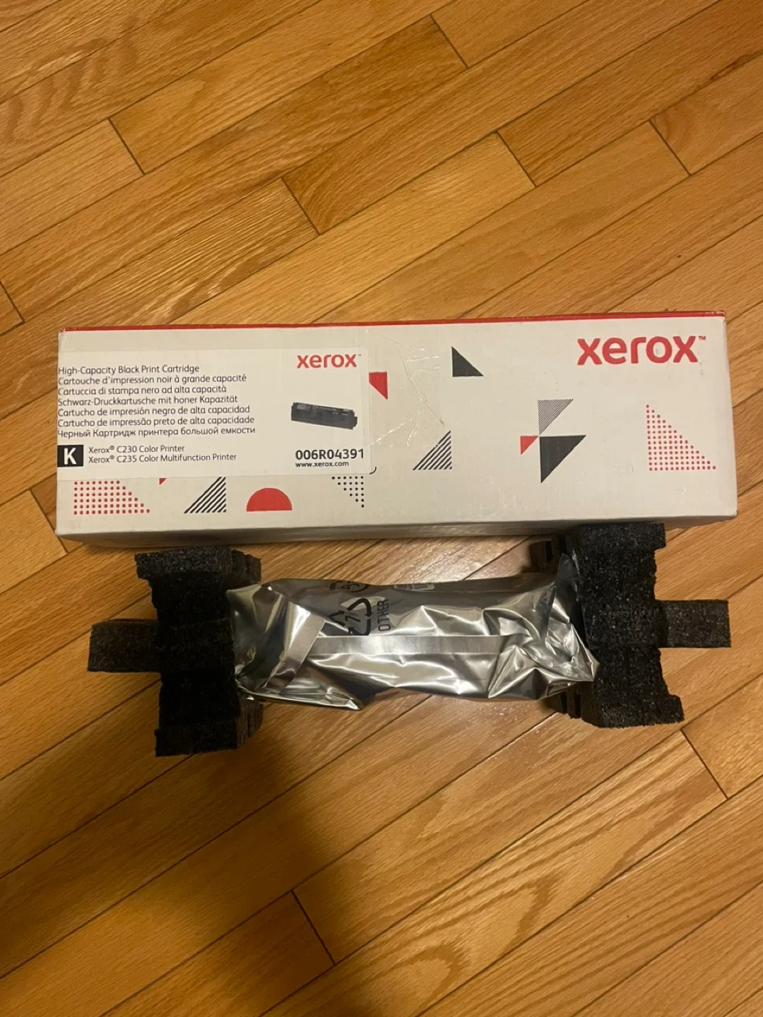 Genuine new Xerox 006R04391 Black High Capacity Print Cartridge thumbnail