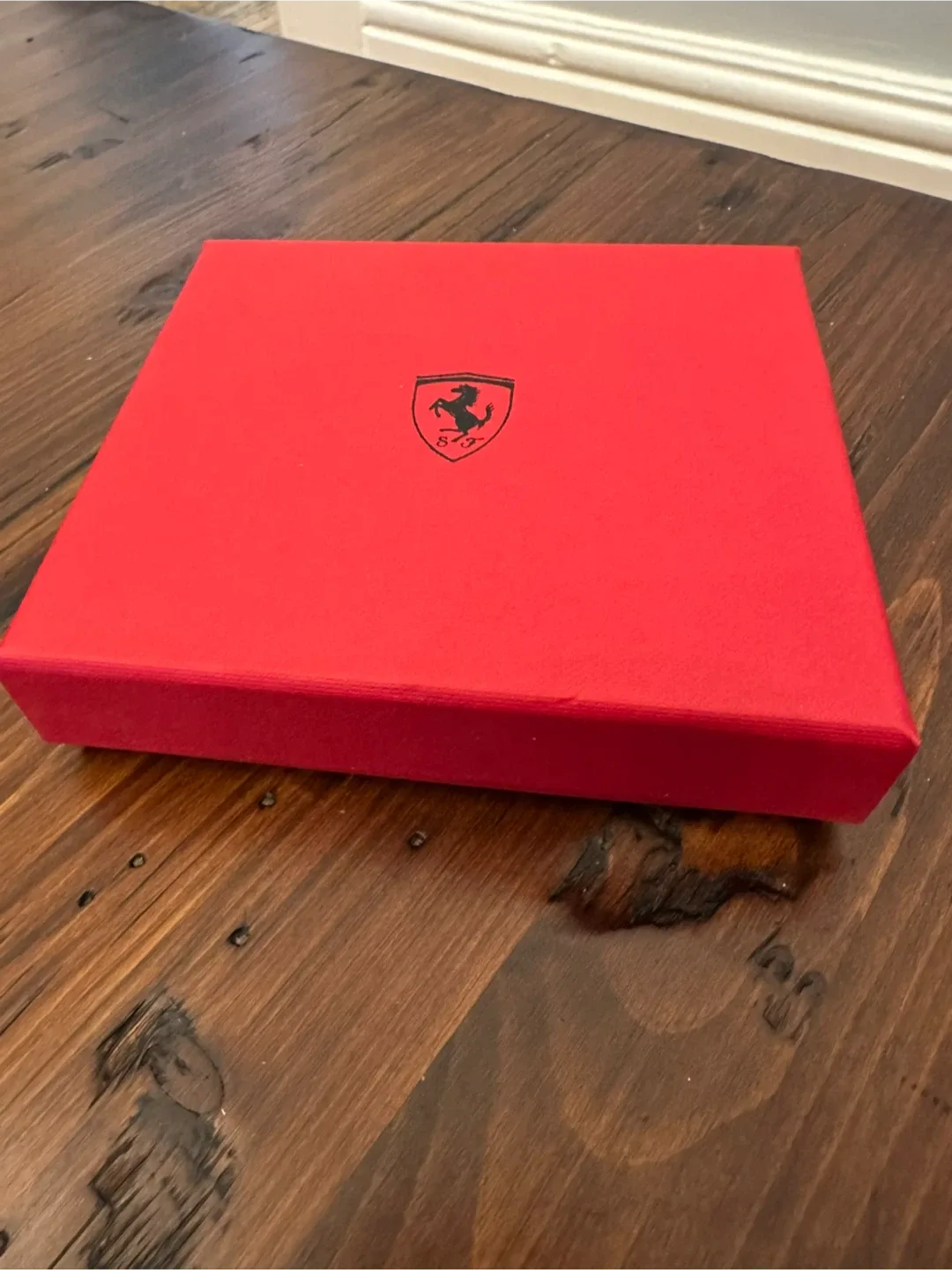 Authentic Ferrari Card Holder Wallet - Black Leather image indicator(6)