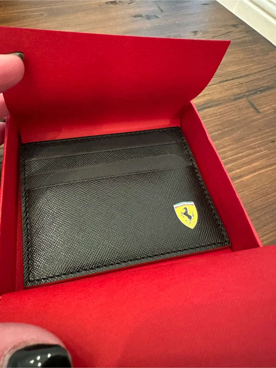 Authentic Ferrari Card Holder Wallet - Black Leather image indicator(4)