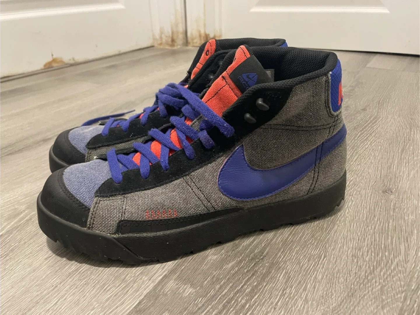 Nike ACG Mountain Fly GORE-TEX Sneakers image indicator(2)