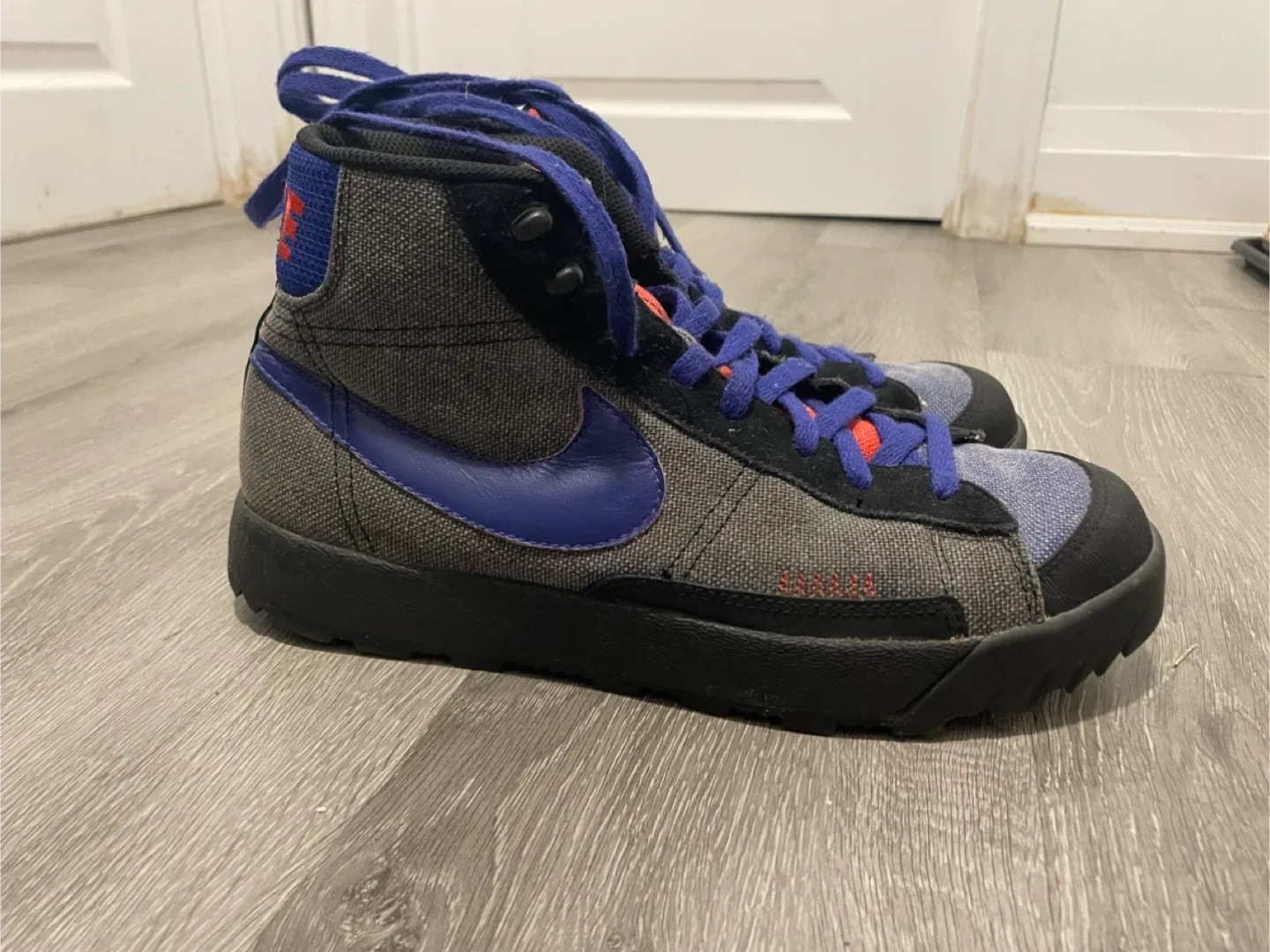 Nike ACG Mountain Fly GORE-TEX Sneakers image indicator(3)