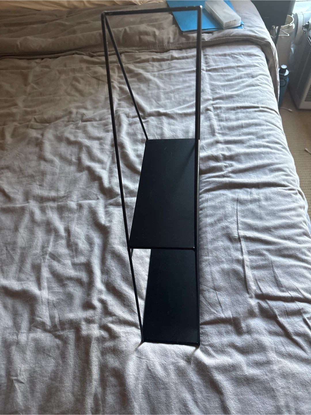 Modern Black Metal Triangle Shelf - photo 2
