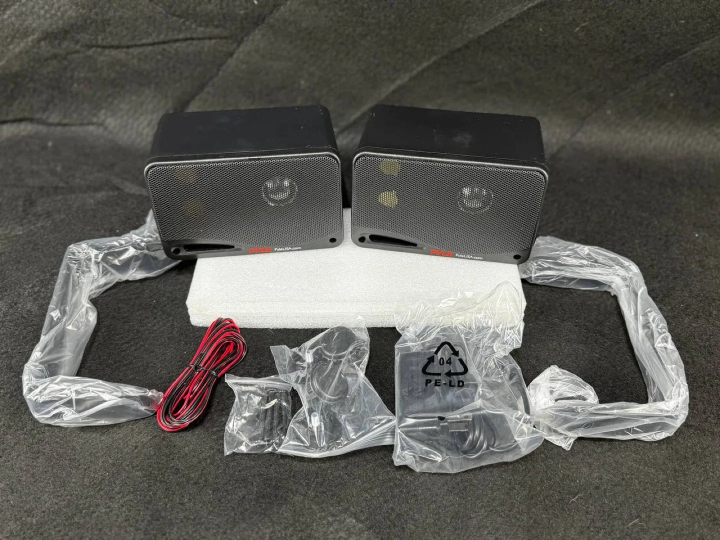 NEW Pyle Outdoor Bluetooth Speakers thumbnail