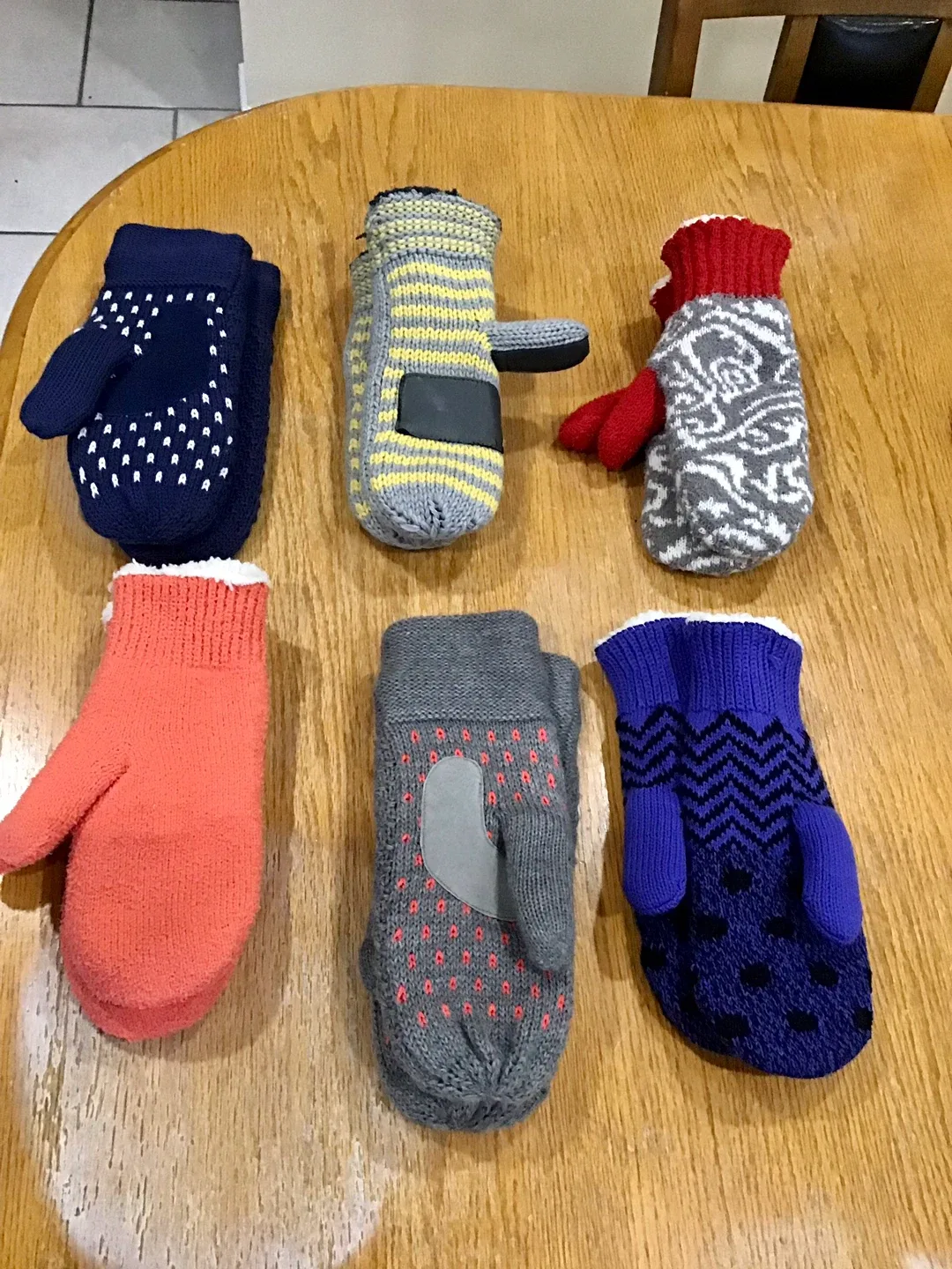 Assorted Mittens & Gloves - Kids/Toddler thumbnail