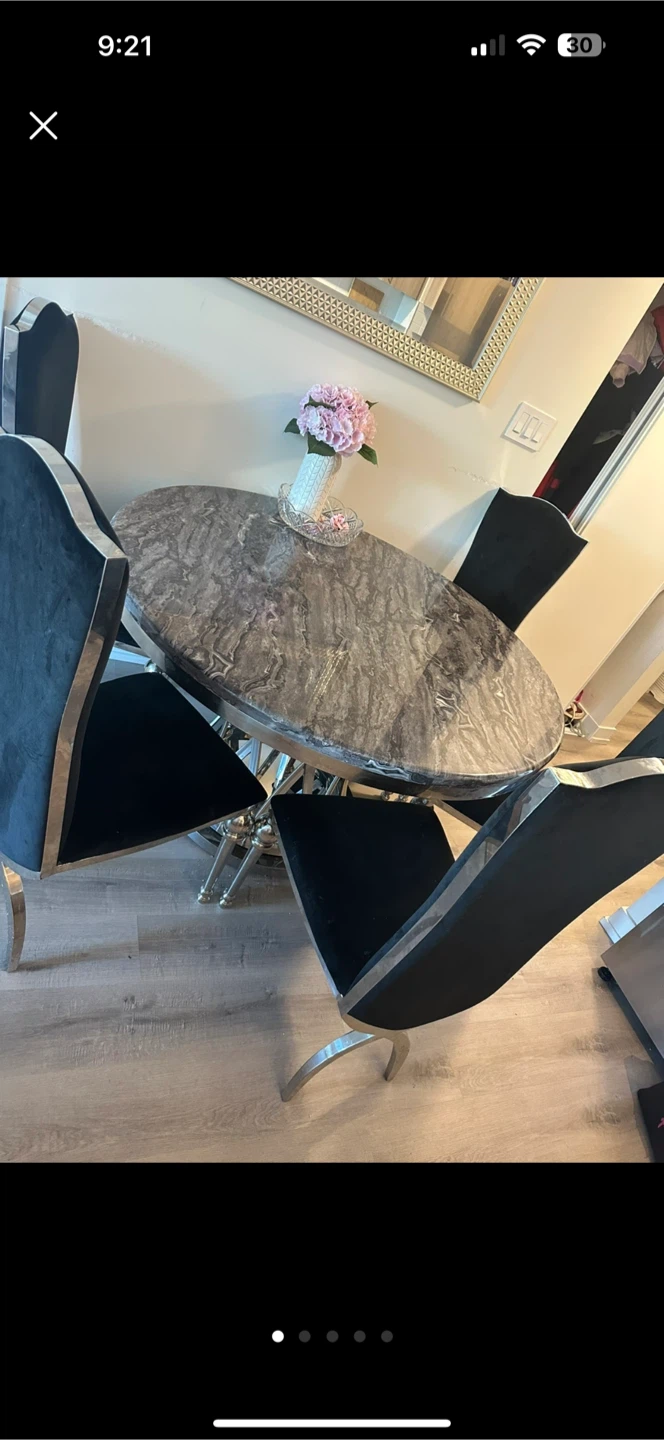 Dining Table with 5 Chairs - Black & Marble