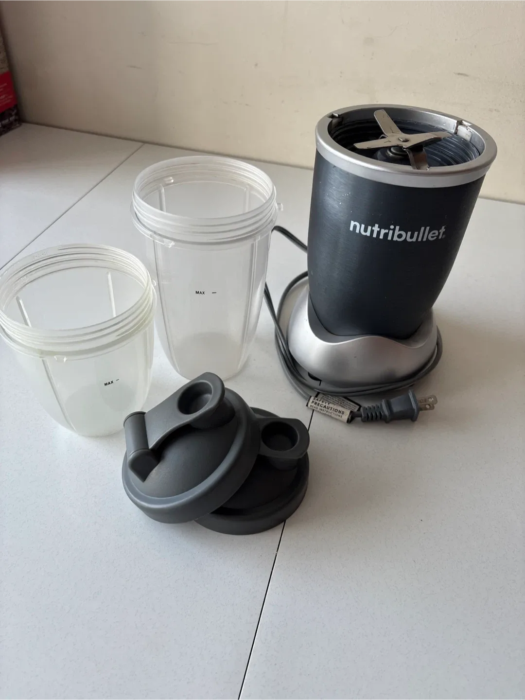 NutriBullet Blender with Cups and Lids thumbnail