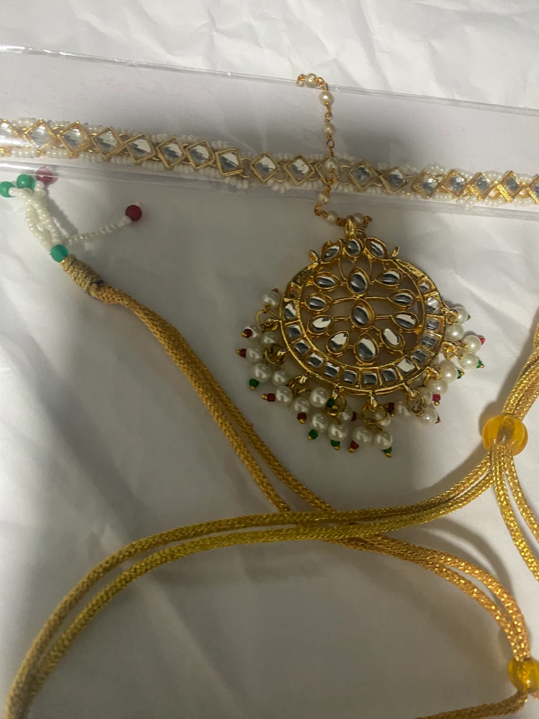 Kundan Jewellery Set - Necklace, Earrings, Tikka, Nath - photo 5