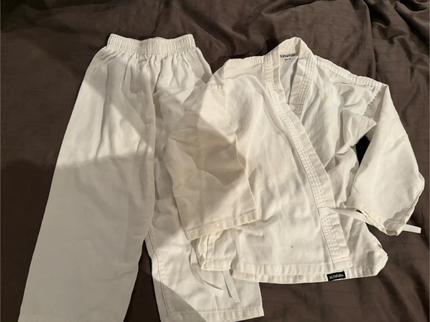 Century White Karate Gi - Size 00 thumbnail