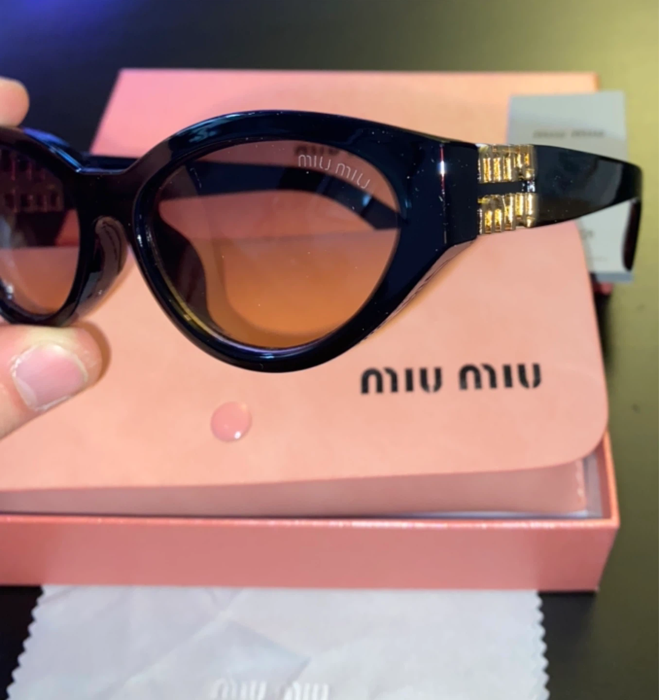 Miu Miu Sunglasses with Case - photo 4