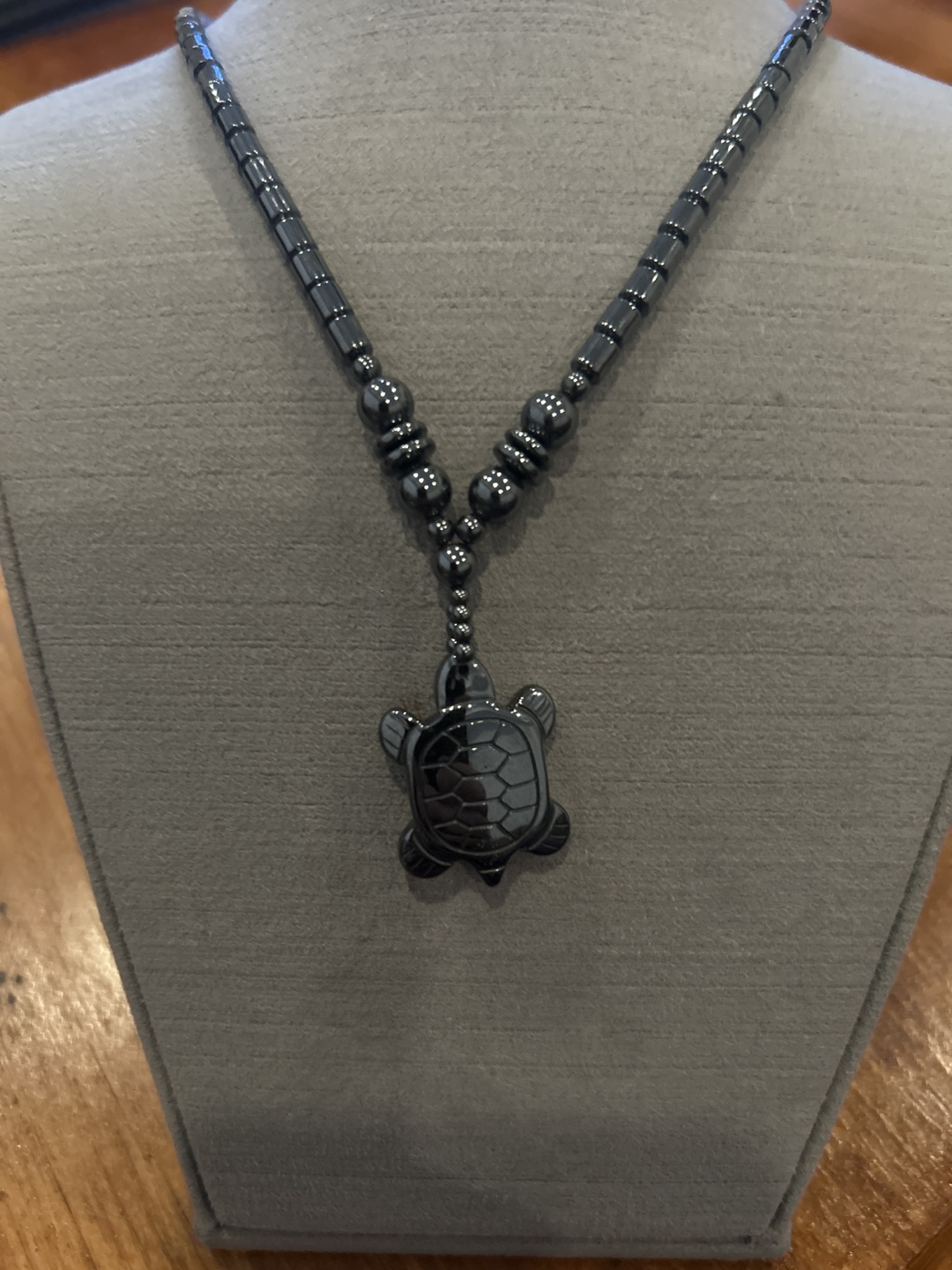 Hematite Turtle Pendant Necklace - photo 4