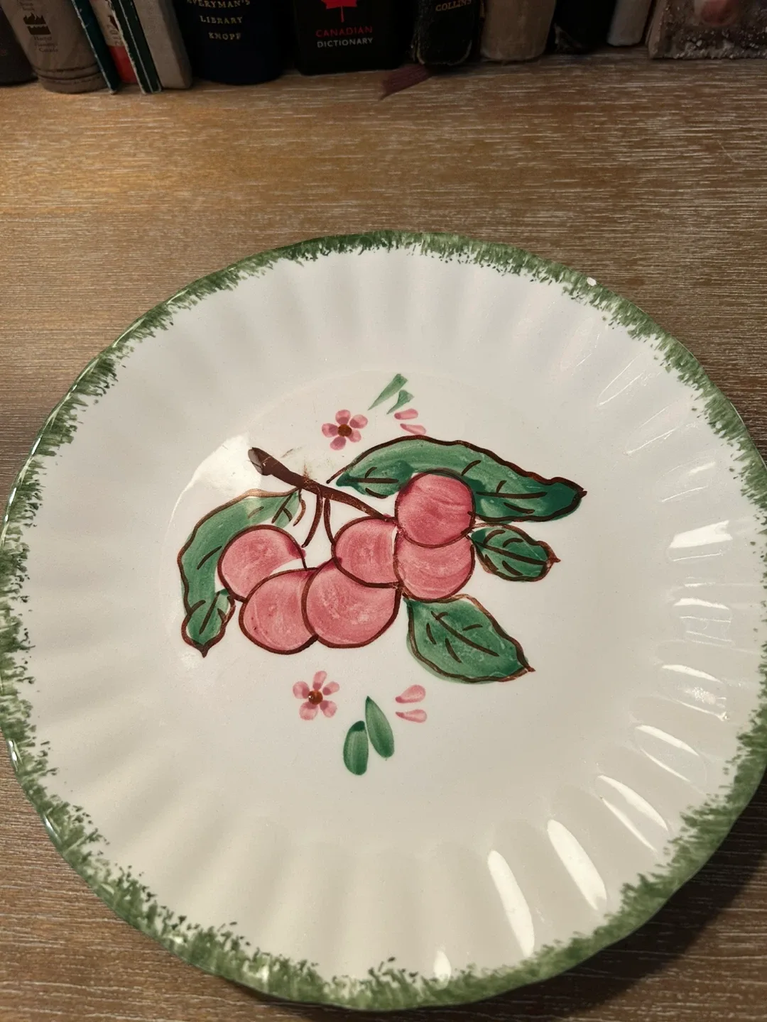 Set of 8 vintage Fruit Dessert Plates image indicator(3)