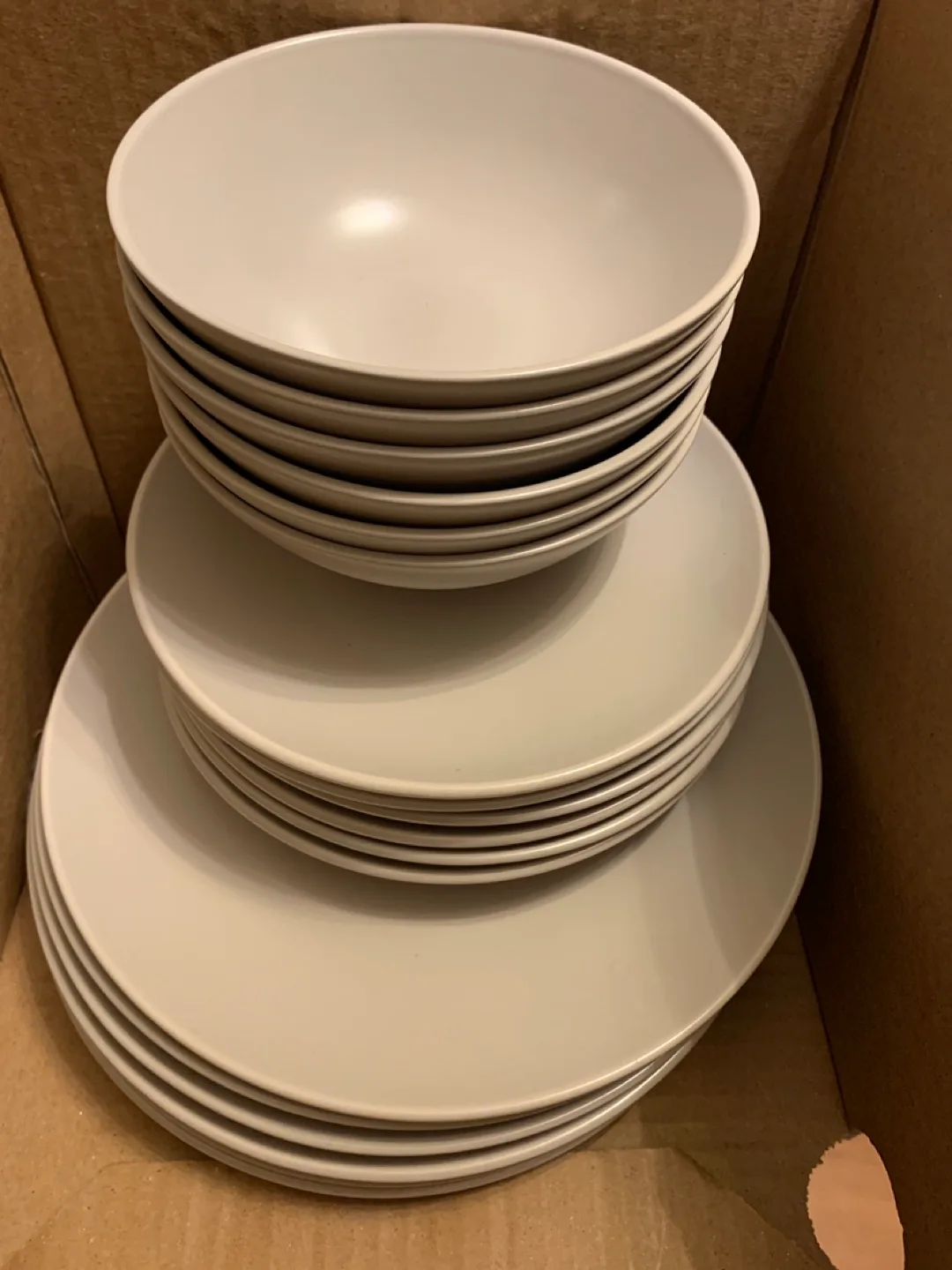 IKEA Dinnerware Set - Plates and Bowls image indicator(2)