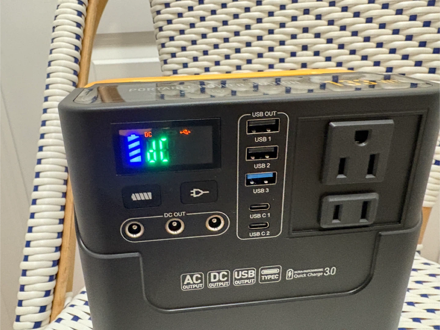 Rocksolar Portable Power Station 133W - photo 3