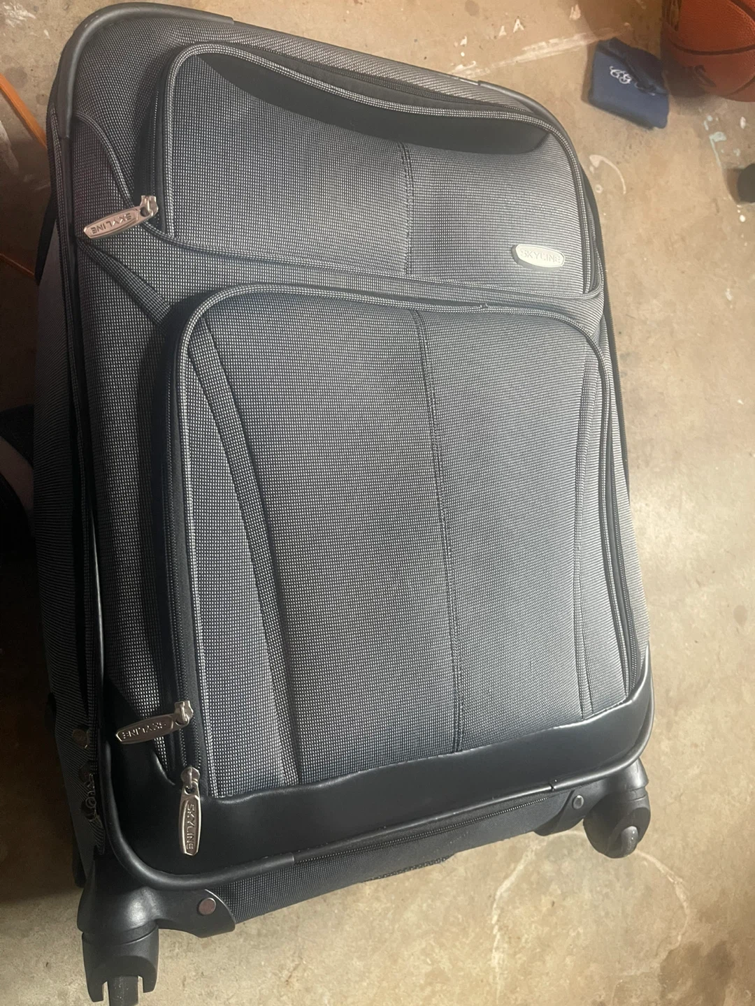 Skyline Rolling Suitcase - Carry On - photo 3