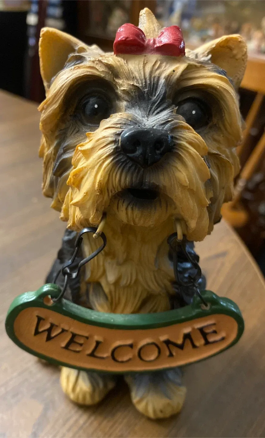 Yorkie Welcome/Bienvenue Statue thumbnail