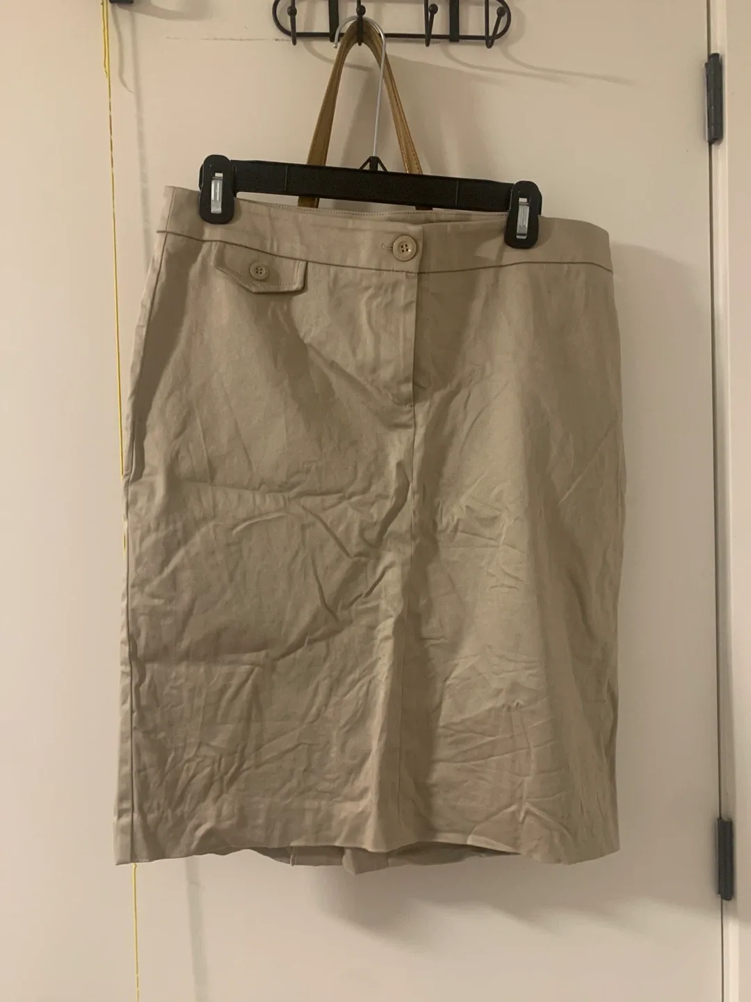 Tommy Hilfiger Beige Skirt - Size 10