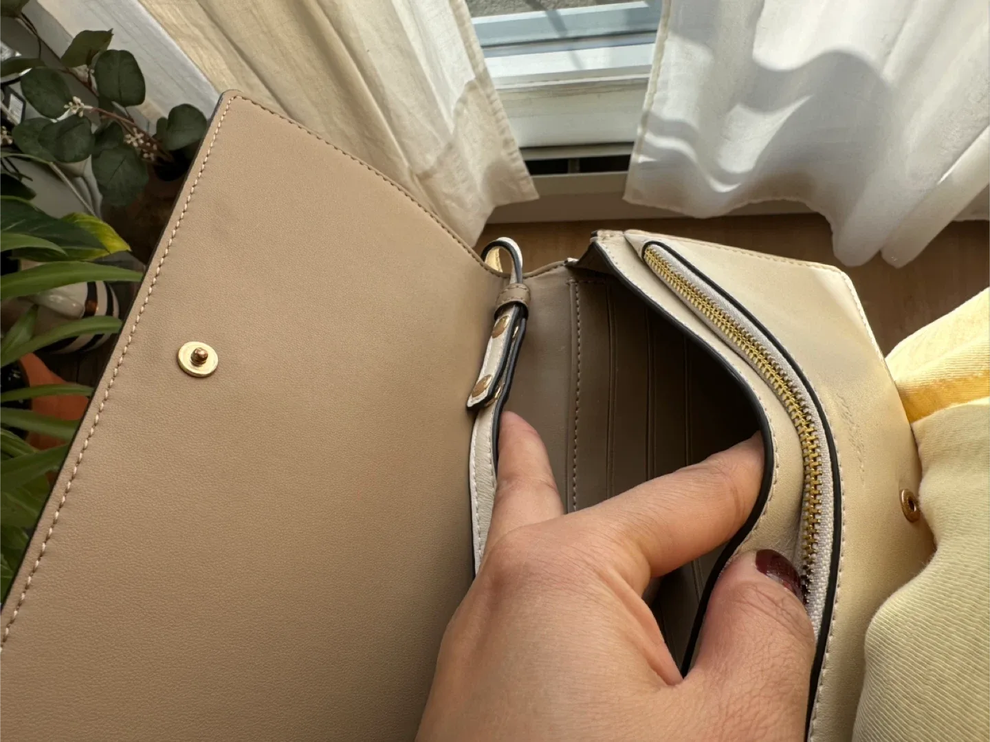 Coach Floral Print Crossbody Bag image indicator(3)