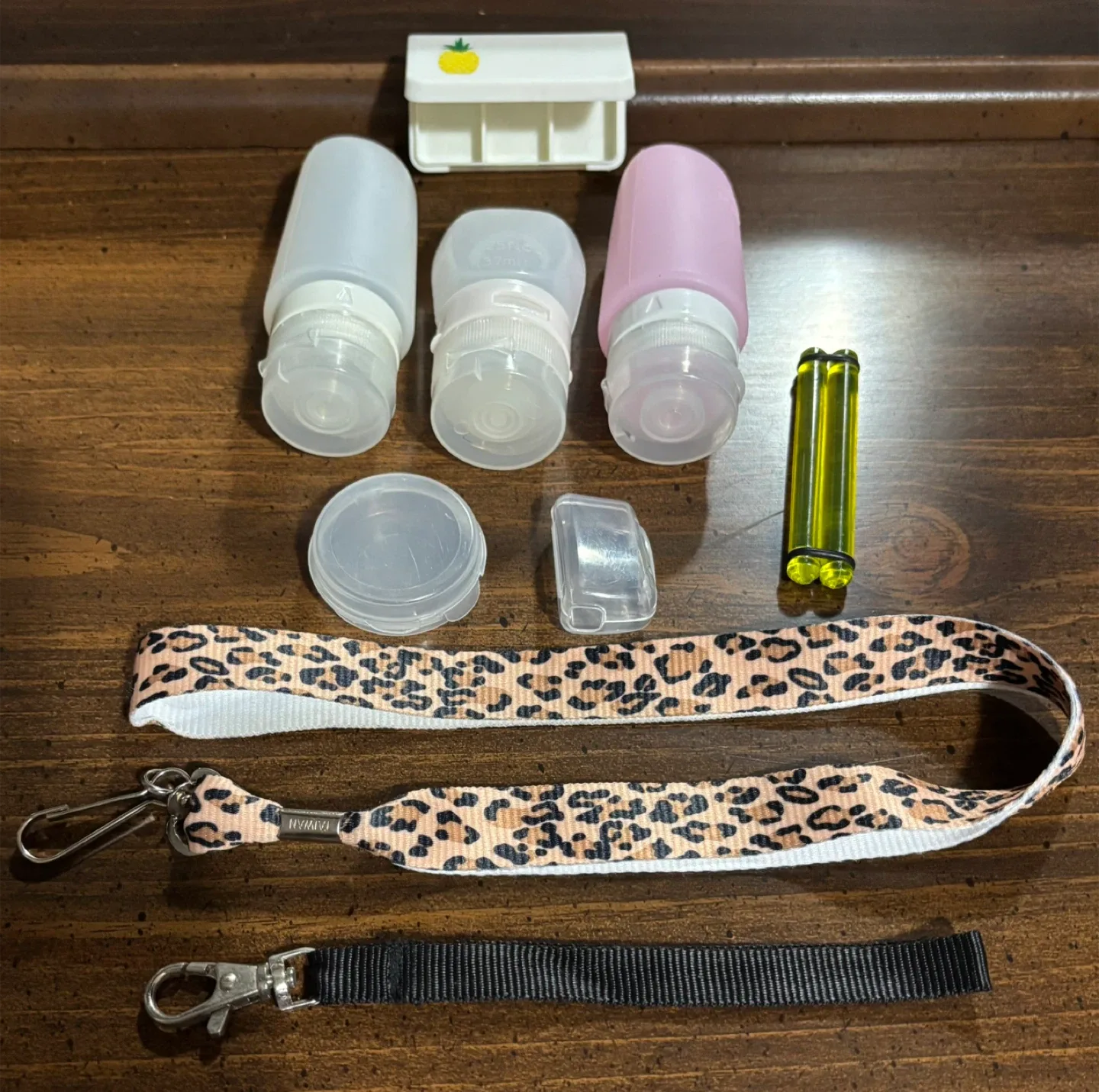 Travel Bottles & Accessories Set thumbnail