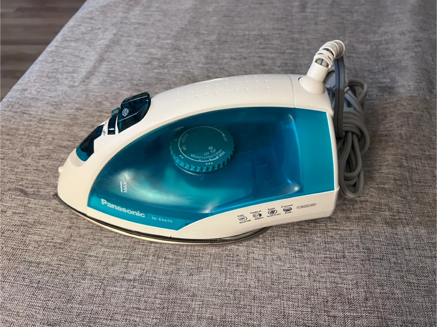 Panasonic NI-E665S Steam Iron thumbnail