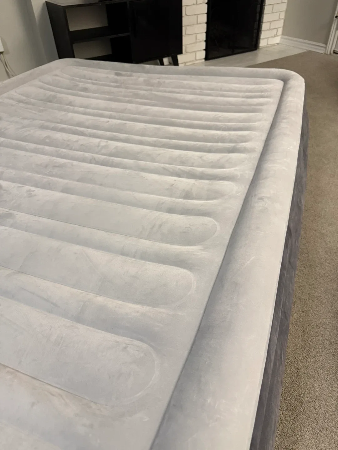 13” Full Size Self-Inflatable Air Mattress image indicator(6)