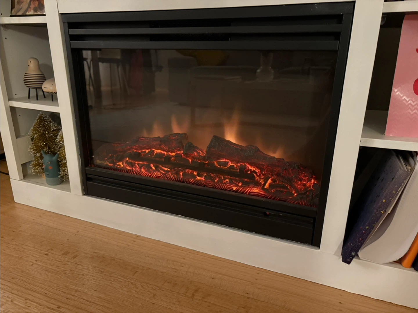 Muskoka Electric Fireplace TV Stand White - photo 3