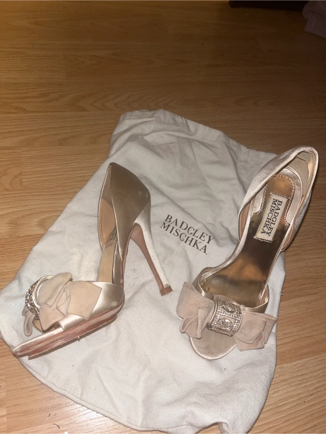 Badgley Mischka Heels image indicator(2)