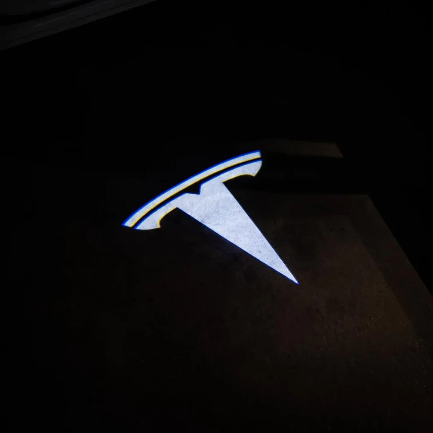 Tesla Logo Puddle Light for Model 3/Y image indicator(2)