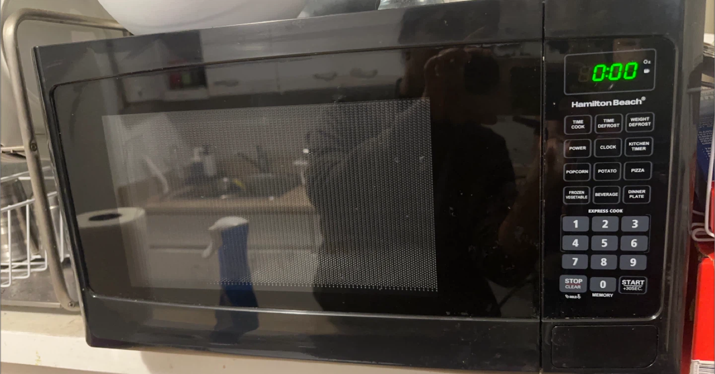 Hamilton Beach Microwave(MOVE OUT SALE) - photo 3