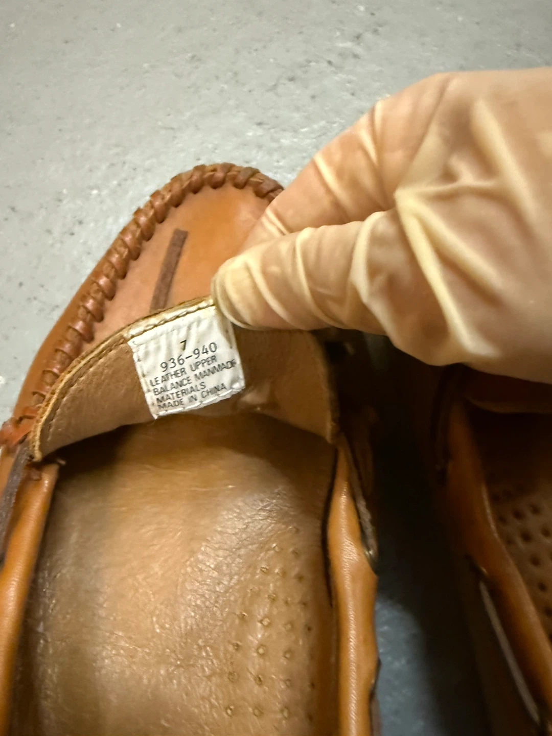 Leather Upper Moccasins Size 7 - photo 2