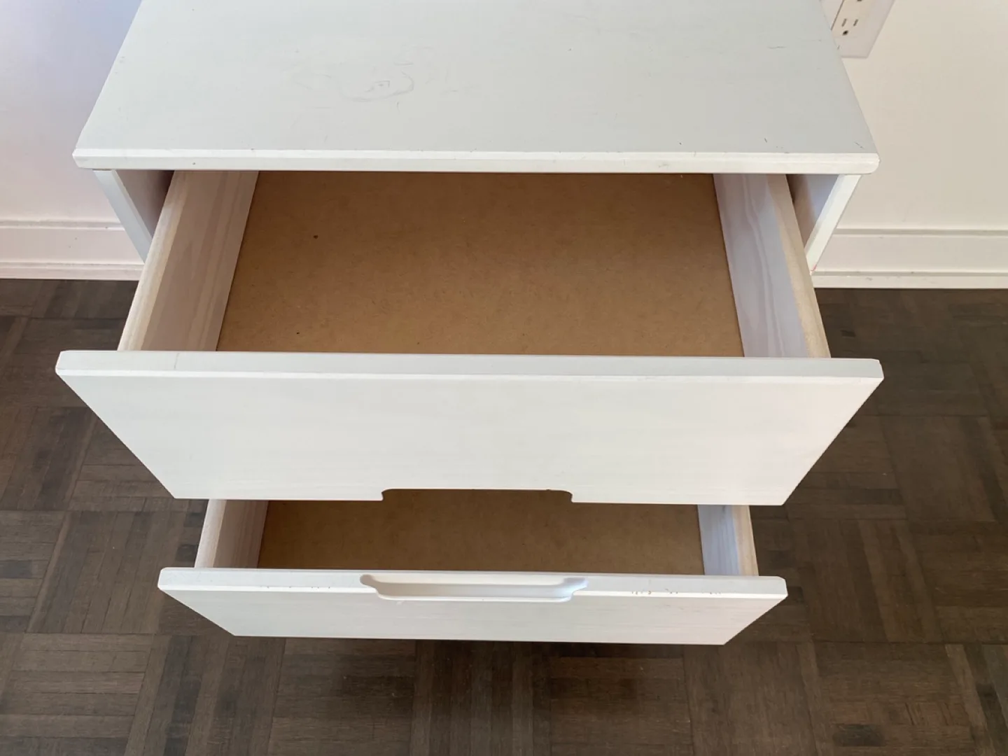 2-Drawer Nightstand image indicator(4)