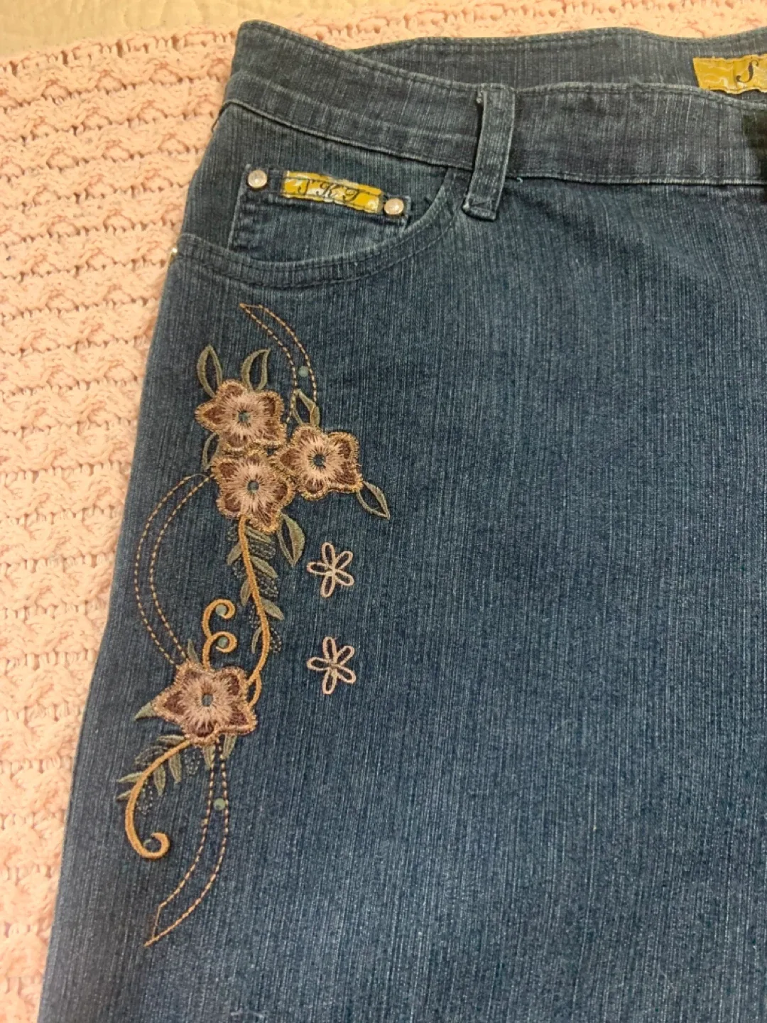 WOMEN’S S.K.T Jeans - Size 34 image indicator(2)