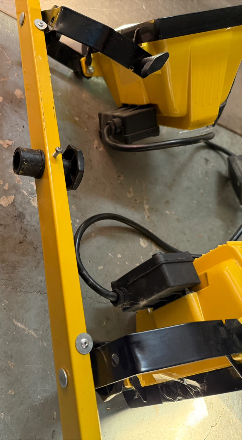 DeWalt Work Light - photo 3