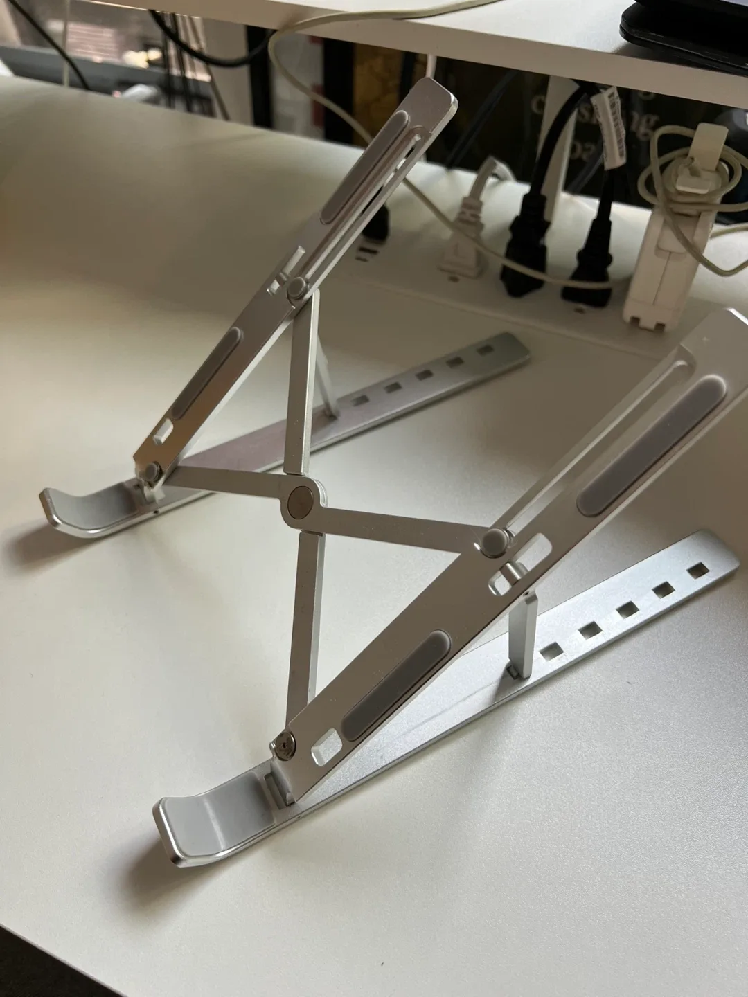 Adjustable Laptop Stand thumbnail