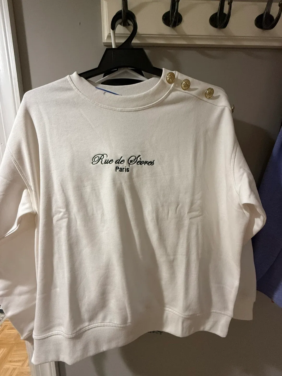 H&M Rue de Sèvres Paris White Sweatshirt - Size M