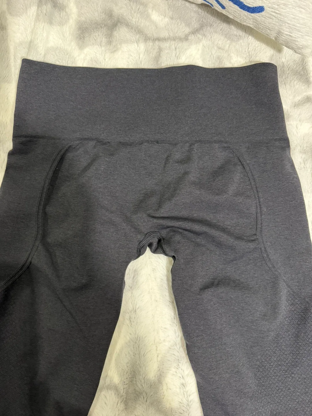 Lululemon Athletica Black Leggings - Size 8 image indicator(3)