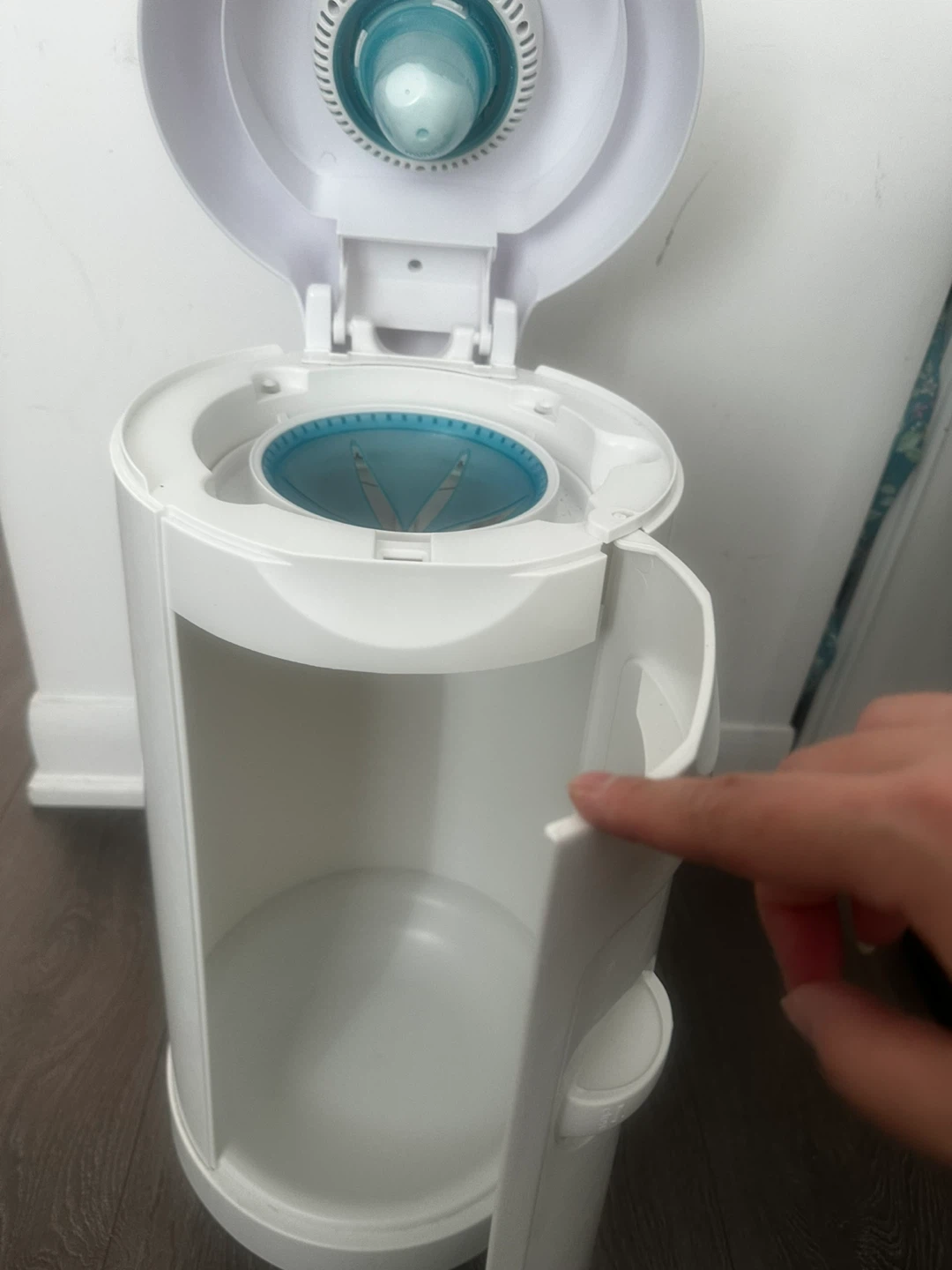 Munchkin Step Diaper Pail - photo 2