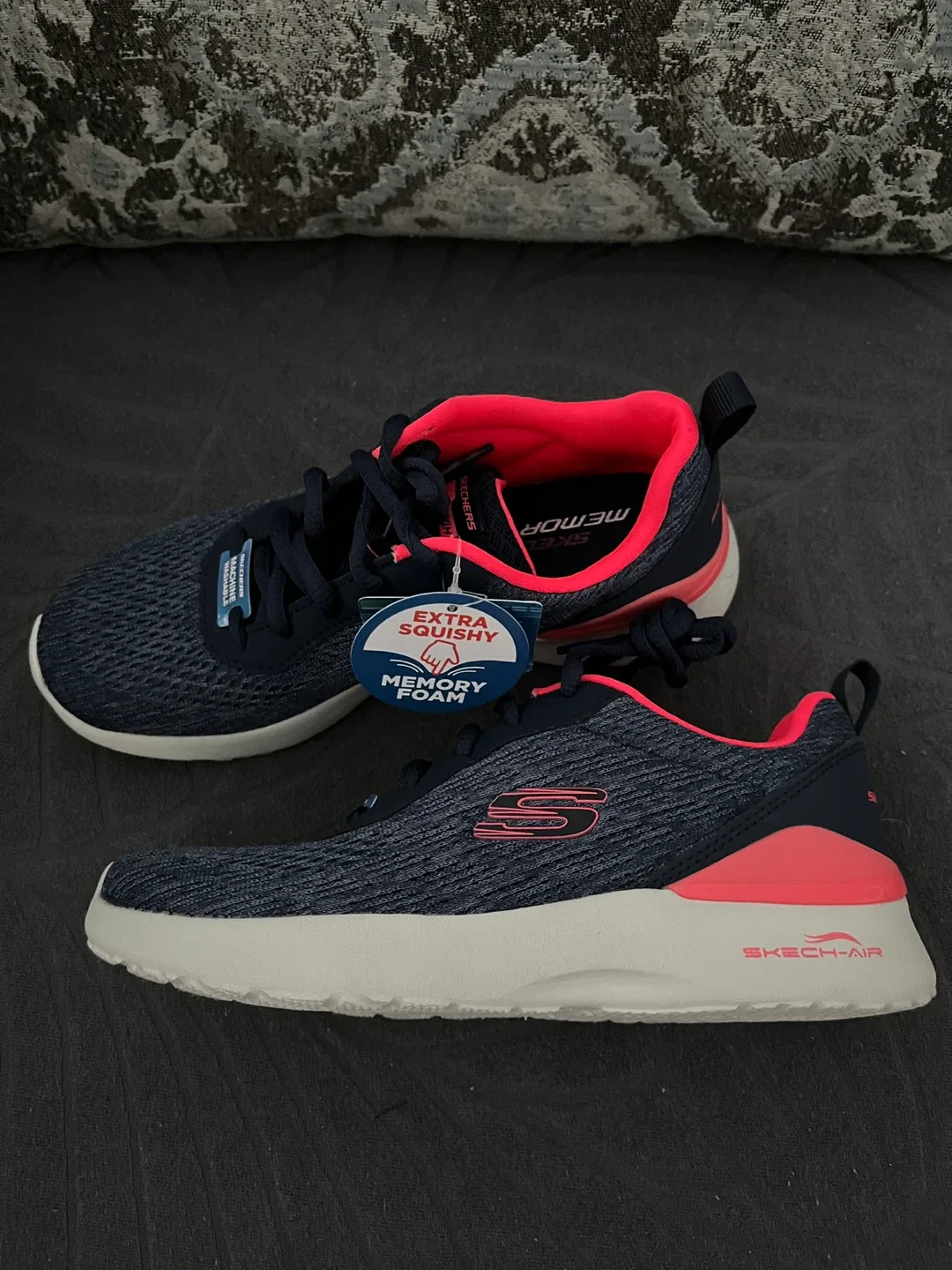 Skechers Navy/Pink Women's Running Shoes thumbnail